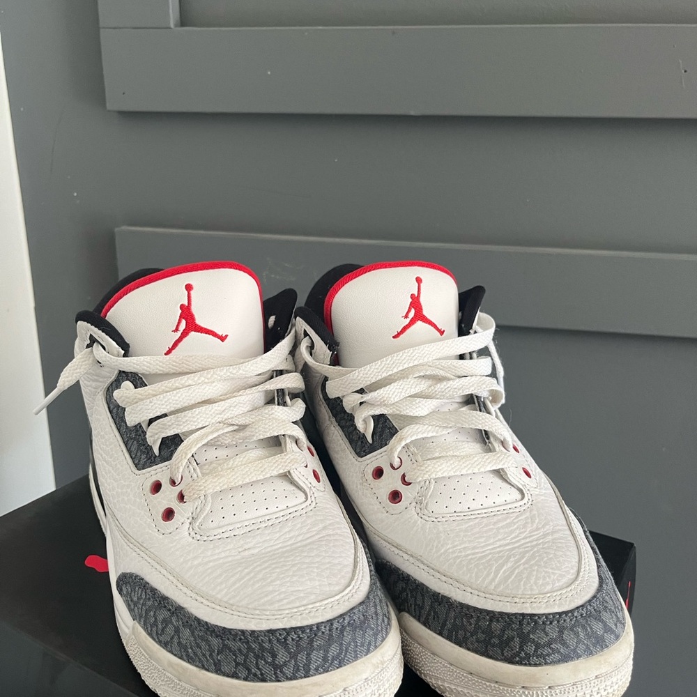 Jordan 3 fire red